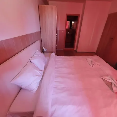 Nexus Galaxy Center *