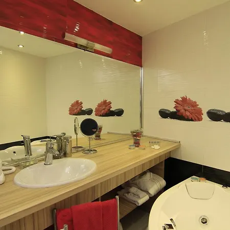 Nexus Galaxy Center *