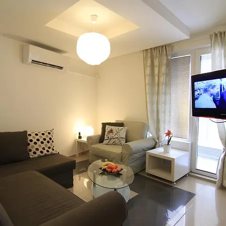 Nexus Galaxy Center Apartment