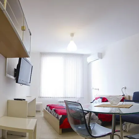 Nexus Galaxy Center Апартаменты *